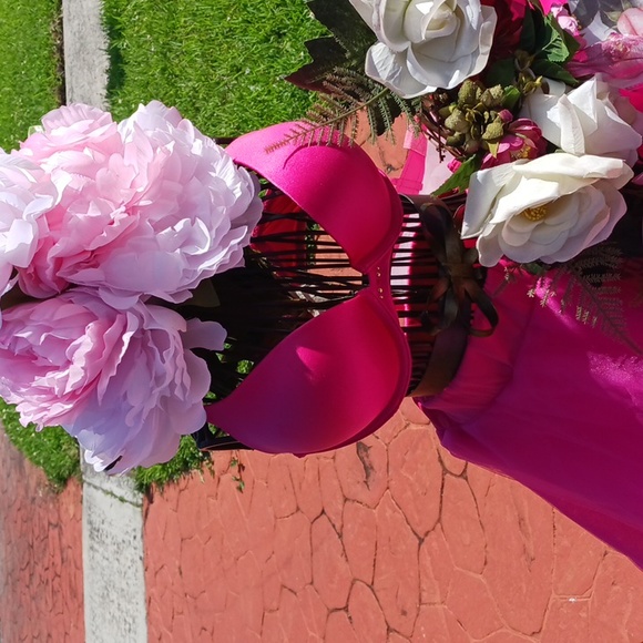 BREAST CANCER AWARENESS DISPLAY/EDUCATION - Picture 4 of 17